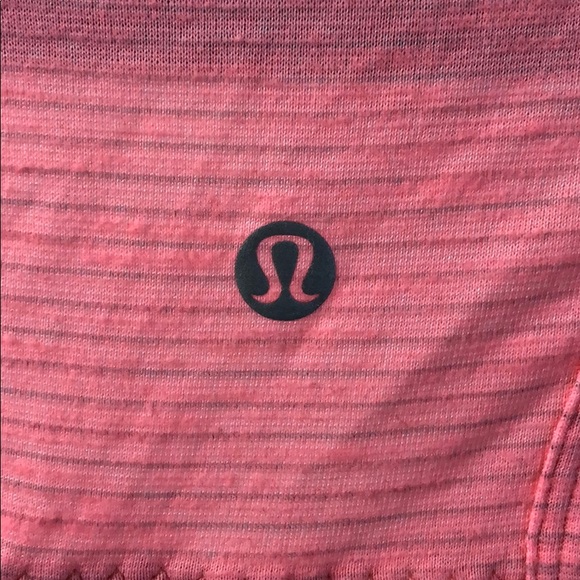 Lululemon tie back tank. - Picture 3 of 3
